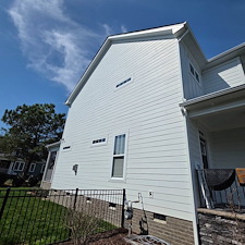 House-wash-on-a-beautiful-home-in-Carrollton 2