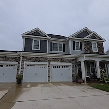 House-washing-on-a-beautiful-home-in-Chesapeake-Va 3