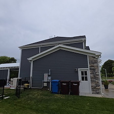 House-washing-on-a-beautiful-home-in-Chesapeake-Va 2