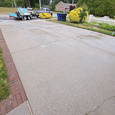 Professional-house-wash-fence-wash-and-concrete-washing-in-Portsmouth-Va 2