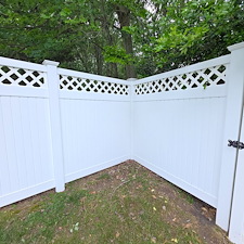 Professional-house-wash-fence-wash-and-concrete-washing-in-Portsmouth-Va 0
